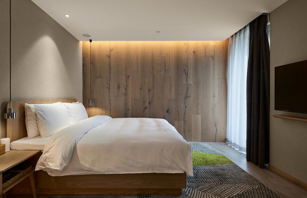 Ebo Hotel Hangzhou Wulin - 5 Mins Drive To The West Lake المظهر الخارجي الصورة